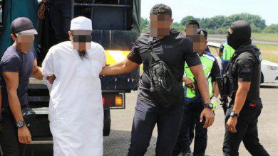 الشرطة الماليزية تعتقل 13 شخصاً بتهم مرتبطة بالإرهاب