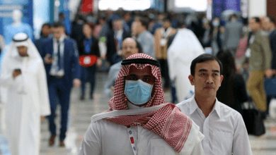إصابات ووفيات جديدة بكورونا.. والعالم العربي يستنفر