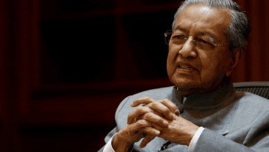 مهاتير محمد يدرس لقاء محيي الدين ياسين بشروط