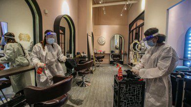 تحذيرات لصالونات الحلاقة والتجميل في ماليزيا من رفع "مبالغ" للأسعار