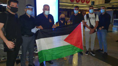 مغادرة أول دفعة من أبناء الجالية الفلسطينية العالقين في ماليزيا