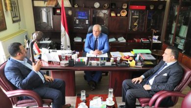 السفير المصري بمسقط يستقبل رئيس جمعية رجال الأعمال المصريين العمانيين