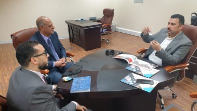 رئيس مجلس إدارة جمعية رجال الأعمال المصريين العمانيين يزور شركة اوفيس سوفت بواحة المعرفة مسقط