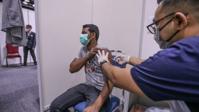 في جلسته لليوم الثالث.. ملف اللقاح على طاولة البرلمان الماليزي