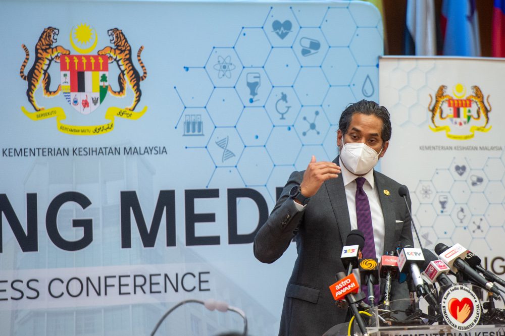 وزير الصحة: كوفيد-19 من جائحة إلى مرض مستوطن مع نهاية الشهر المقبل