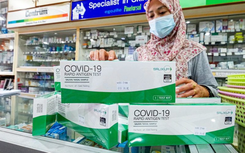 الشرطة الماليزية تعتقل مديرة مدرسة بتهمة الكسب غير المشروع من مكتبة المدرسة