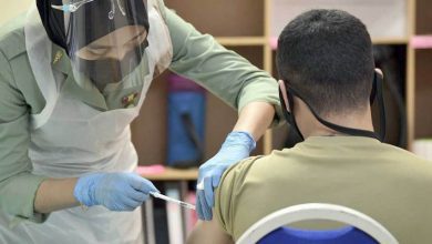 الصحة الماليزية تتيح الاختيار بين أنواع اللقاحات لمتلقي الجرعة الثالثة