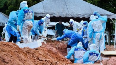الصحة الماليزية: حوالي نصف وفيات كوفيد-19 لأشخاص غير ملقحين