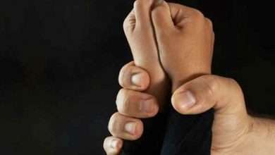 مقتل طفلة ماليزية بعد ضربها والشرطة تعتقل الأم وزوجها