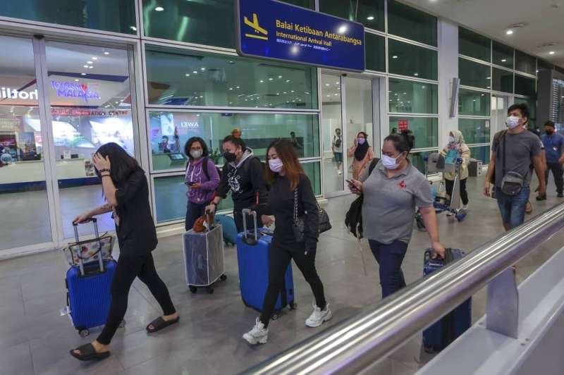 الخارجية الماليزية تؤكد إعادة 35 مواطناً من ضحايا شبكات الوظائف المزيفة
