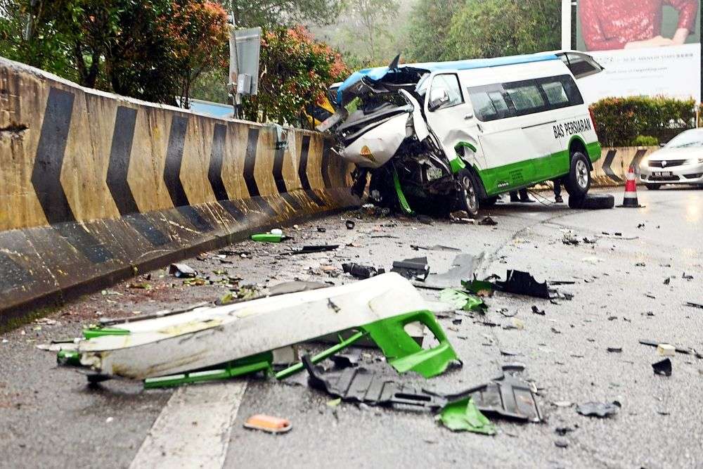 مقتل 7 أشخاص في حادث مروع على طريق جينتنغ