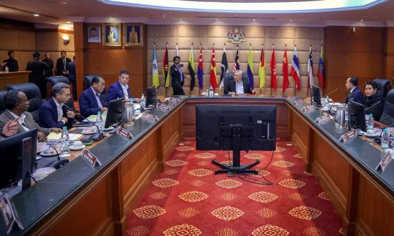 الحكومة تبحث توقيع اتفاق مع مفوضية اللاجئين حول وضع اللاجئين في ماليزيا